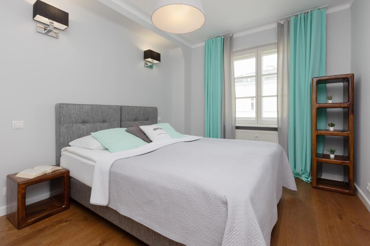 City Center Aparthotel Chmielna By Noclegi Renters Warsaw Exterior photo