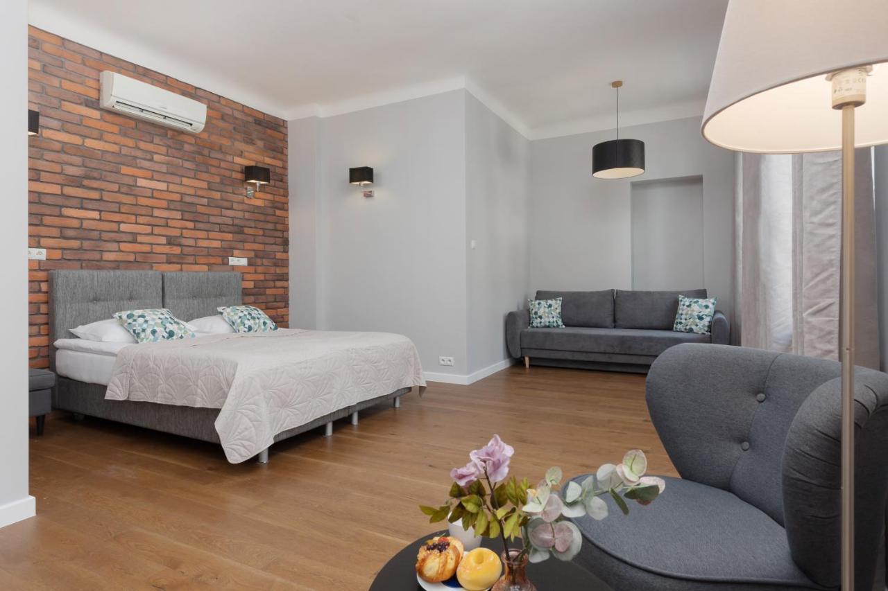 City Center Aparthotel Chmielna By Noclegi Renters Warsaw Exterior photo